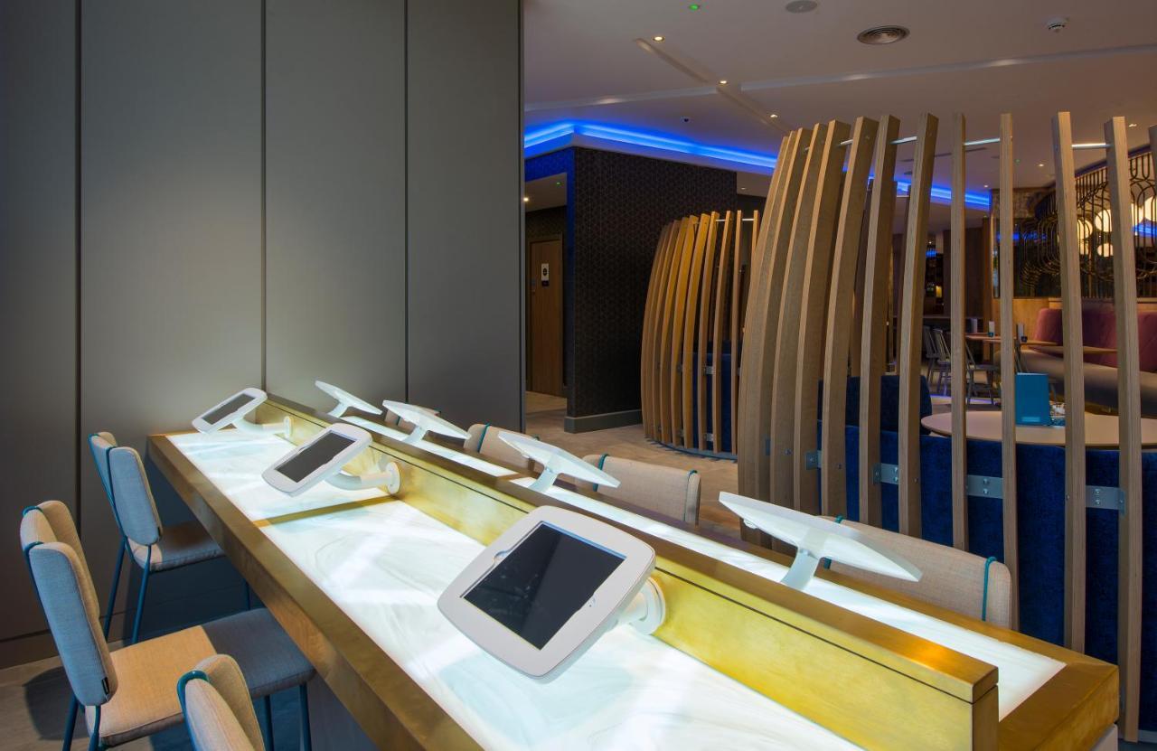 Novotel London Heathrow Airport T1 T2 And T3 Hayes  Ngoại thất bức ảnh