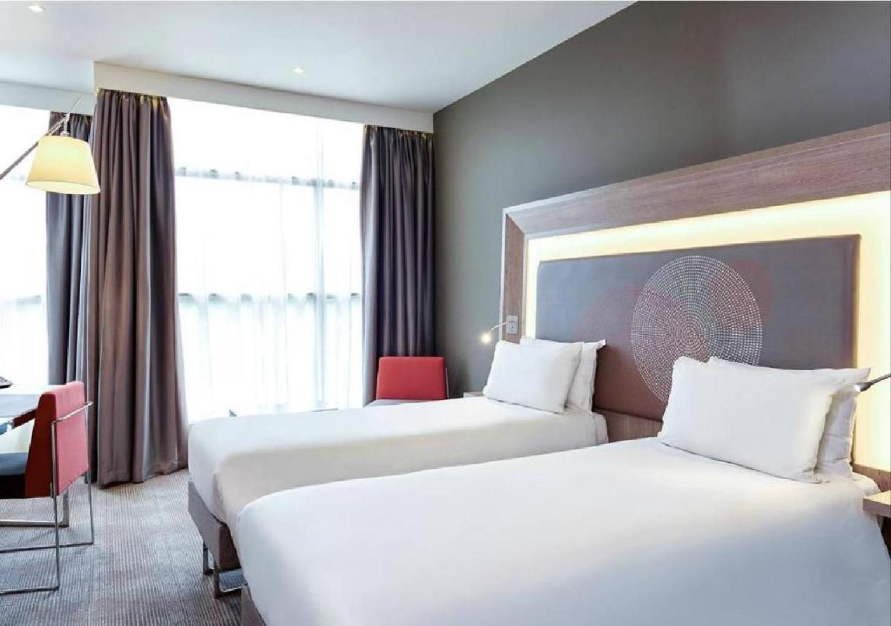 Novotel London Heathrow Airport T1 T2 And T3 Hayes  Ngoại thất bức ảnh