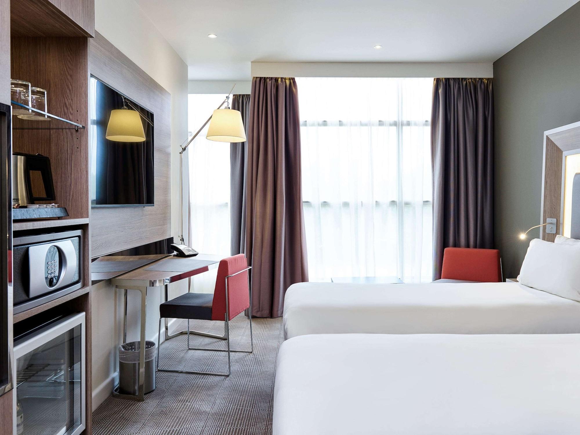Novotel London Heathrow Airport T1 T2 And T3 Hayes  Ngoại thất bức ảnh