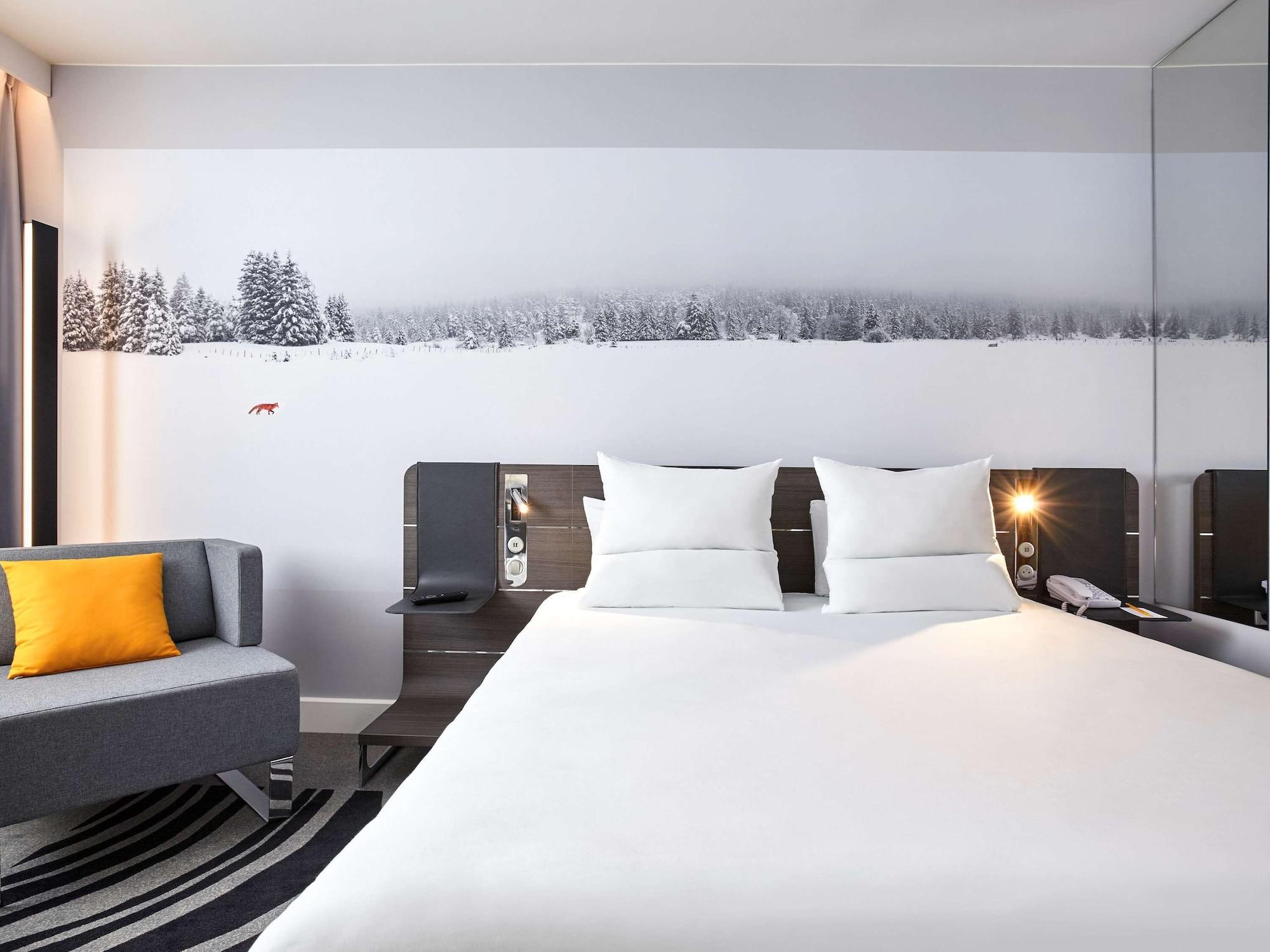 Novotel London Heathrow Airport T1 T2 And T3 Hayes  Ngoại thất bức ảnh