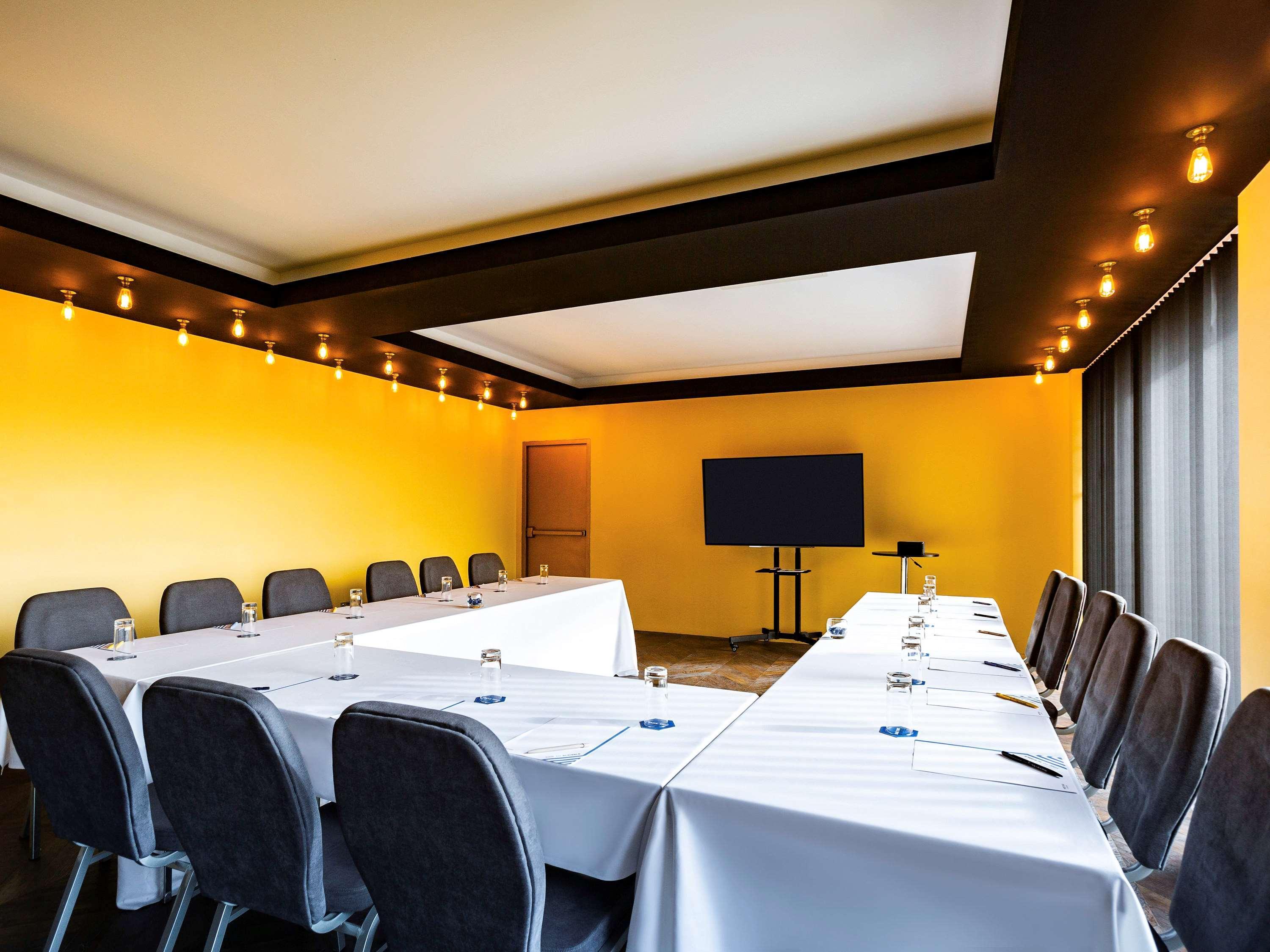 Novotel London Heathrow Airport T1 T2 And T3 Hayes  Ngoại thất bức ảnh