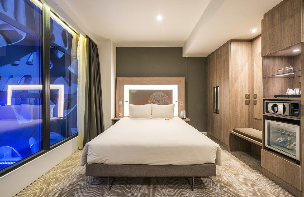 Novotel London Heathrow Airport T1 T2 And T3 Hayes  Ngoại thất bức ảnh